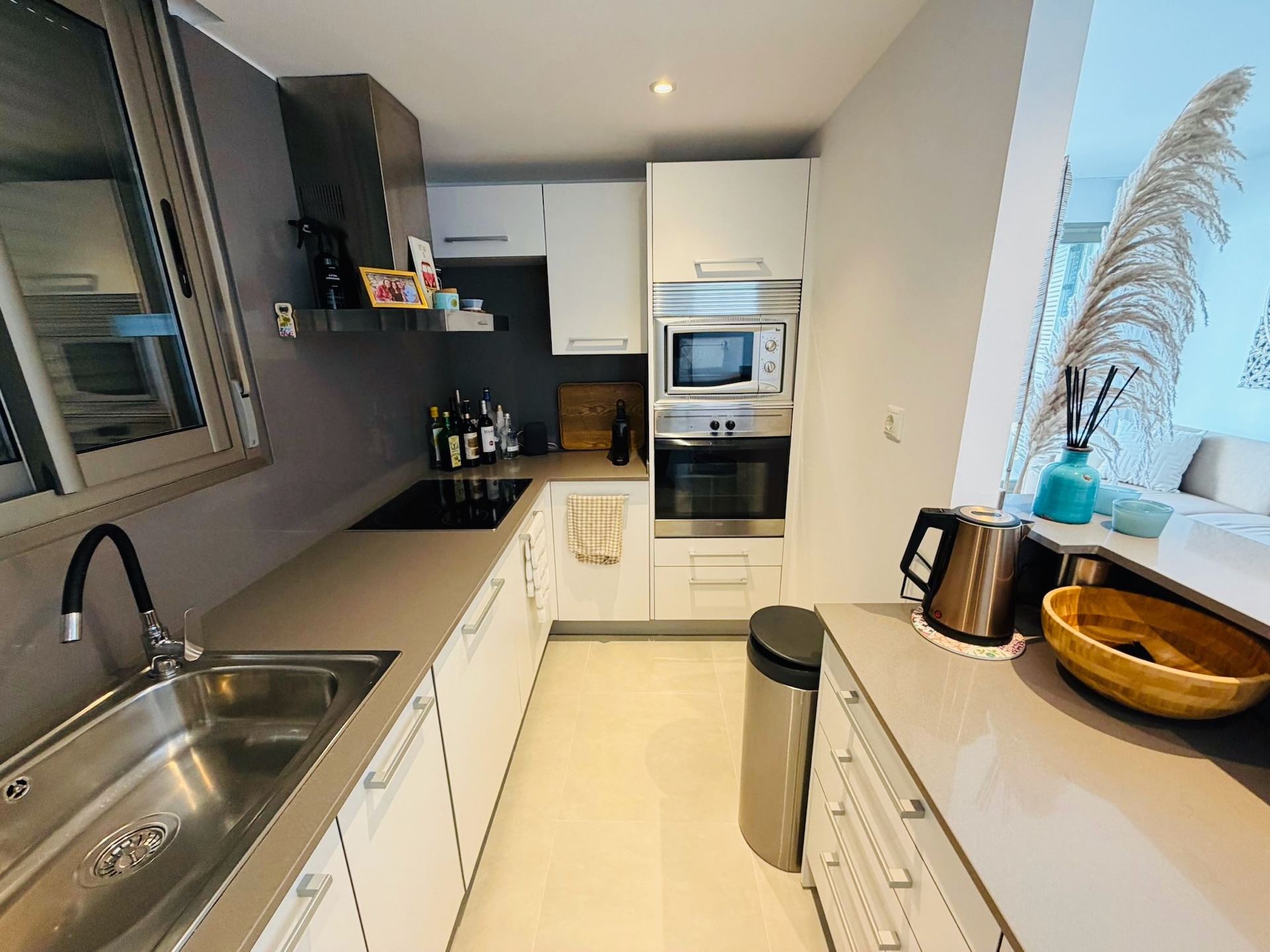 Resa Estates Ibiza Cala Tarida sea views apartment te koop kitchen.jpeg